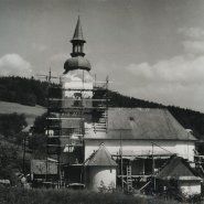 studeneck kostel s leenm pi oprav v roce 1973